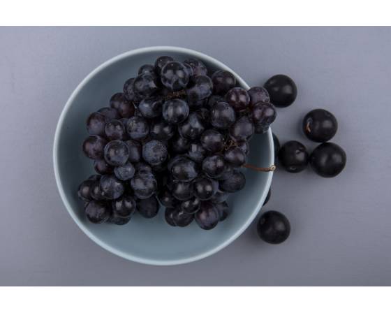 Egypt Black Seedless Grapes